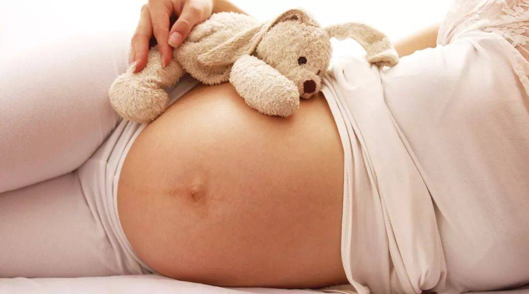 孕晚期为什么睡不好？和这几个原因有关,孕妈要会缓解