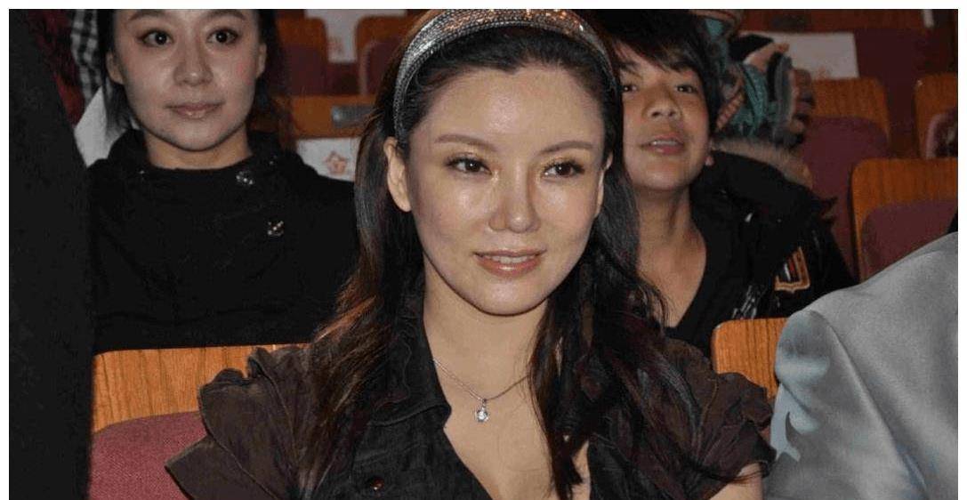 她是最美亚洲小姐,因拍性感片一炮而红,今转型成功逆袭成导演_彭丹