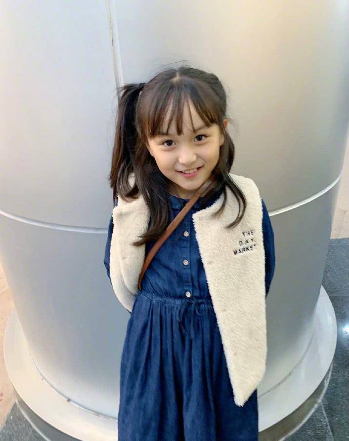 因颜值太高被禁止整容,如今10岁清秀可爱,网友:我等你长大_刘楚恬