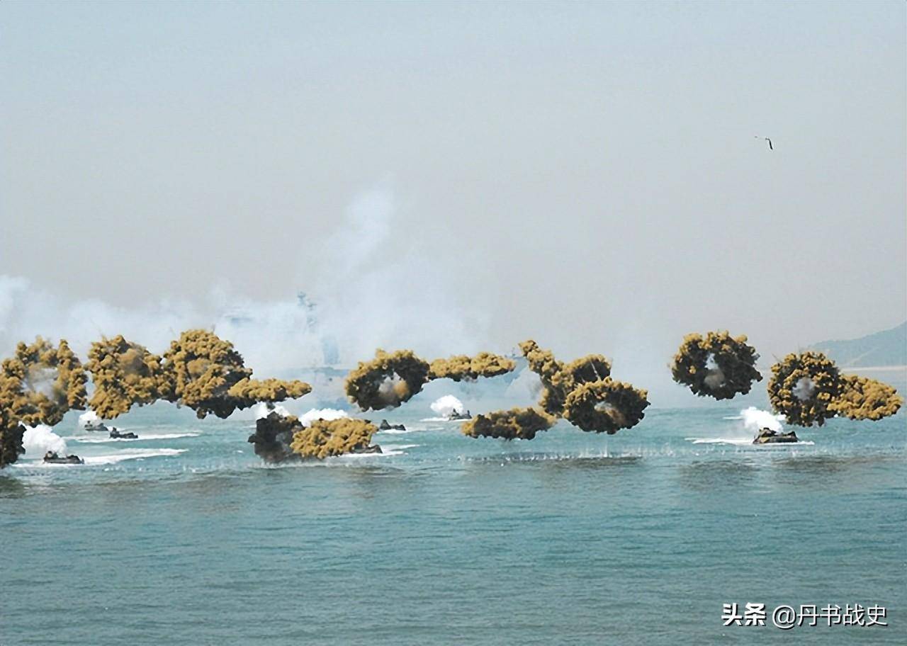 原创战斗时候的保命技能浅谈装甲武器的烟雾弹