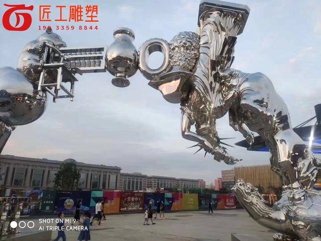 不锈钢景观大门门头雕塑