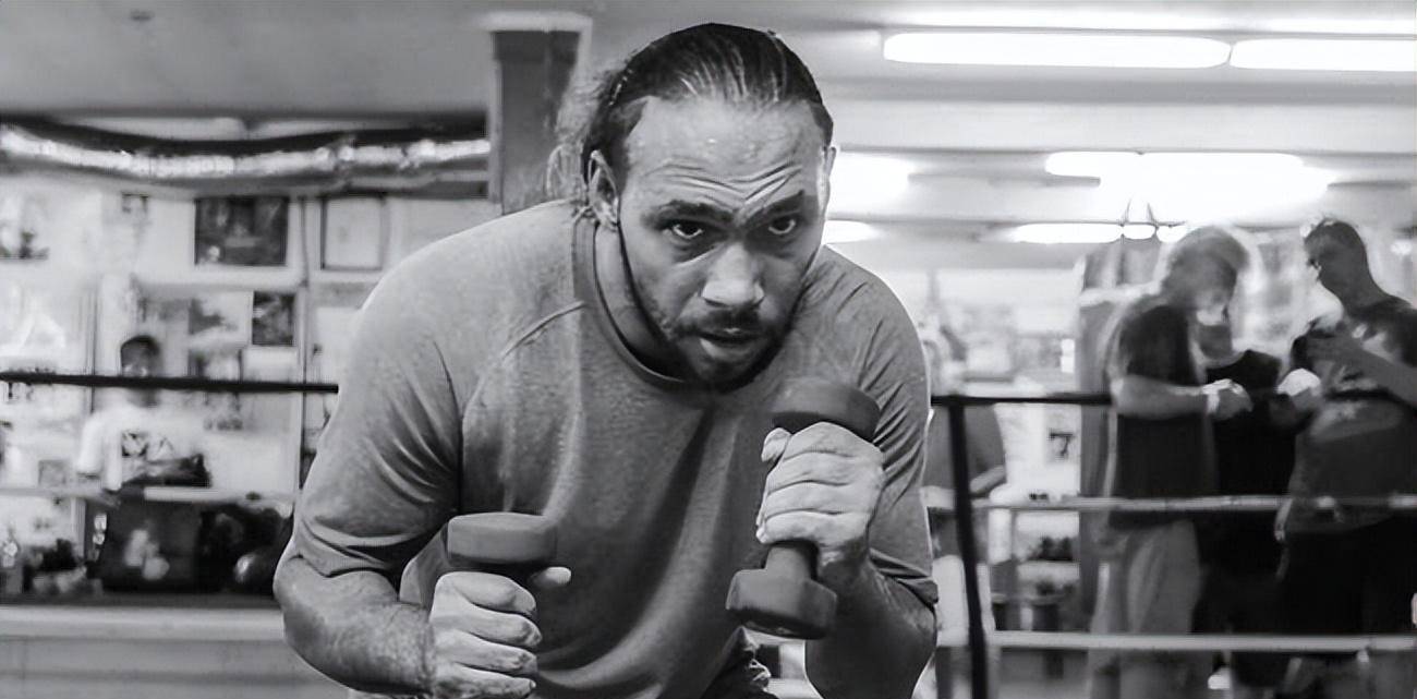 瑟曼被超次中量级世界冠军所吸引:只要有合同,马上就签约_丹尼