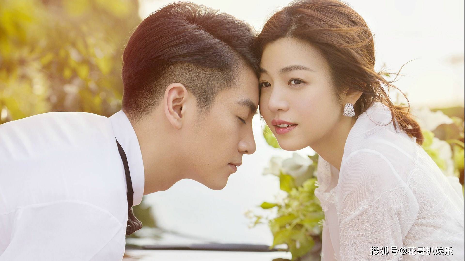 陈晓和陈妍希疑似婚变的消息,在网上不断发酵,网友扒出不少细节_疑点