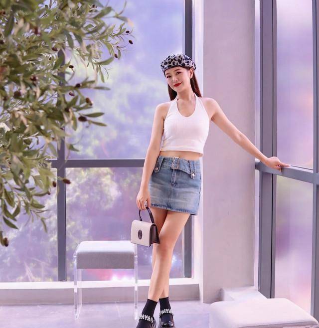 原创骨架大的女生少穿这5种衣服显不了瘦反显胖你中了几个