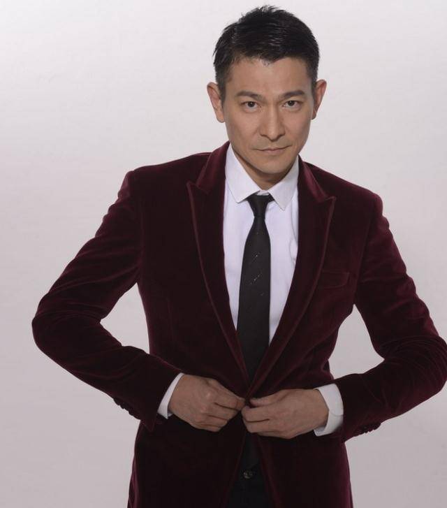 天王刘德华女儿近照,颜值完全继承了优良基因,从小就是美人胚子