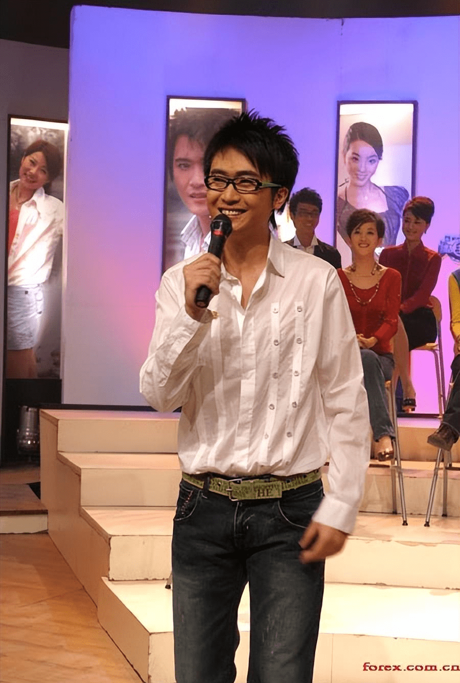 原创主持人杨帆因父亲一句话进入央视15年41岁成人生赢家