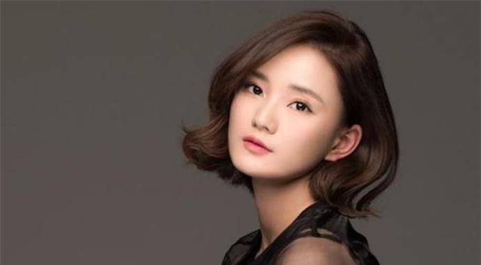 原创她曾经带资进组在父亲宣告破产之后昔日霸屏女主不复存在