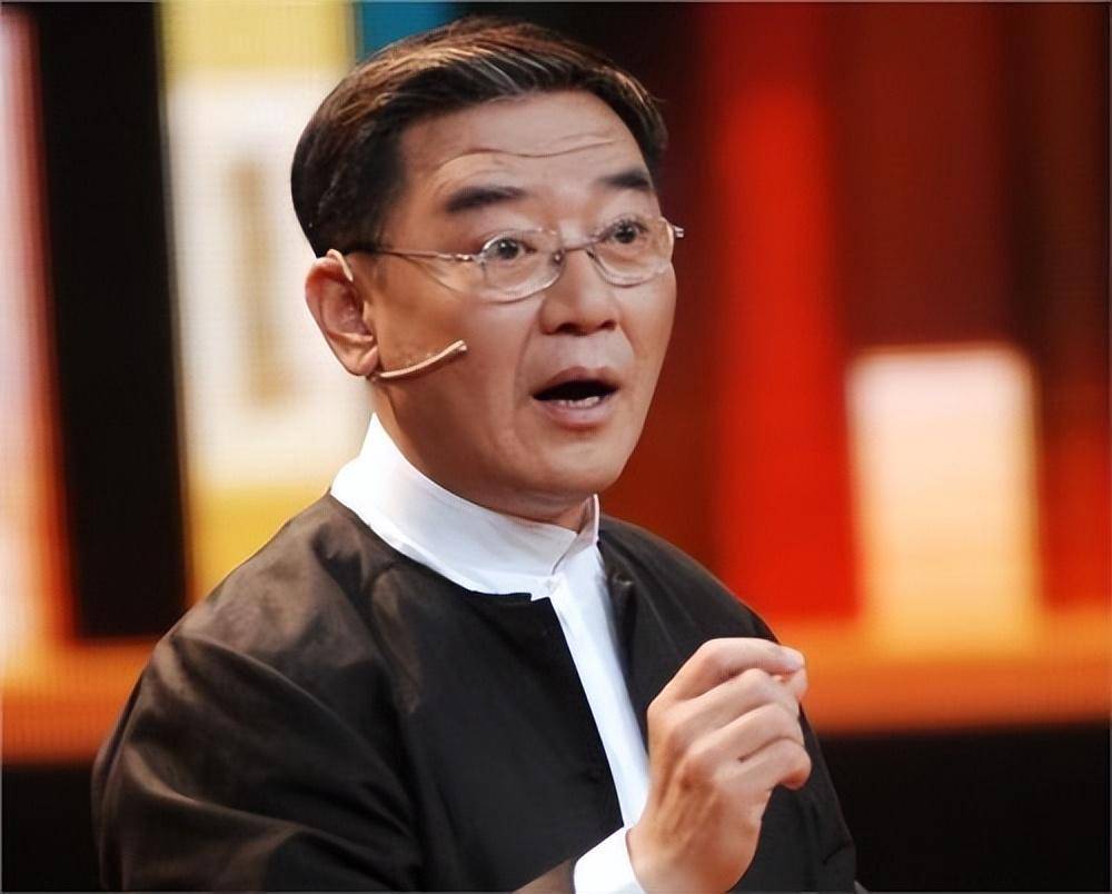 "德艺双馨"的李立群走到今天的结局,该怪谁呢?_父亲_台湾省_孩子