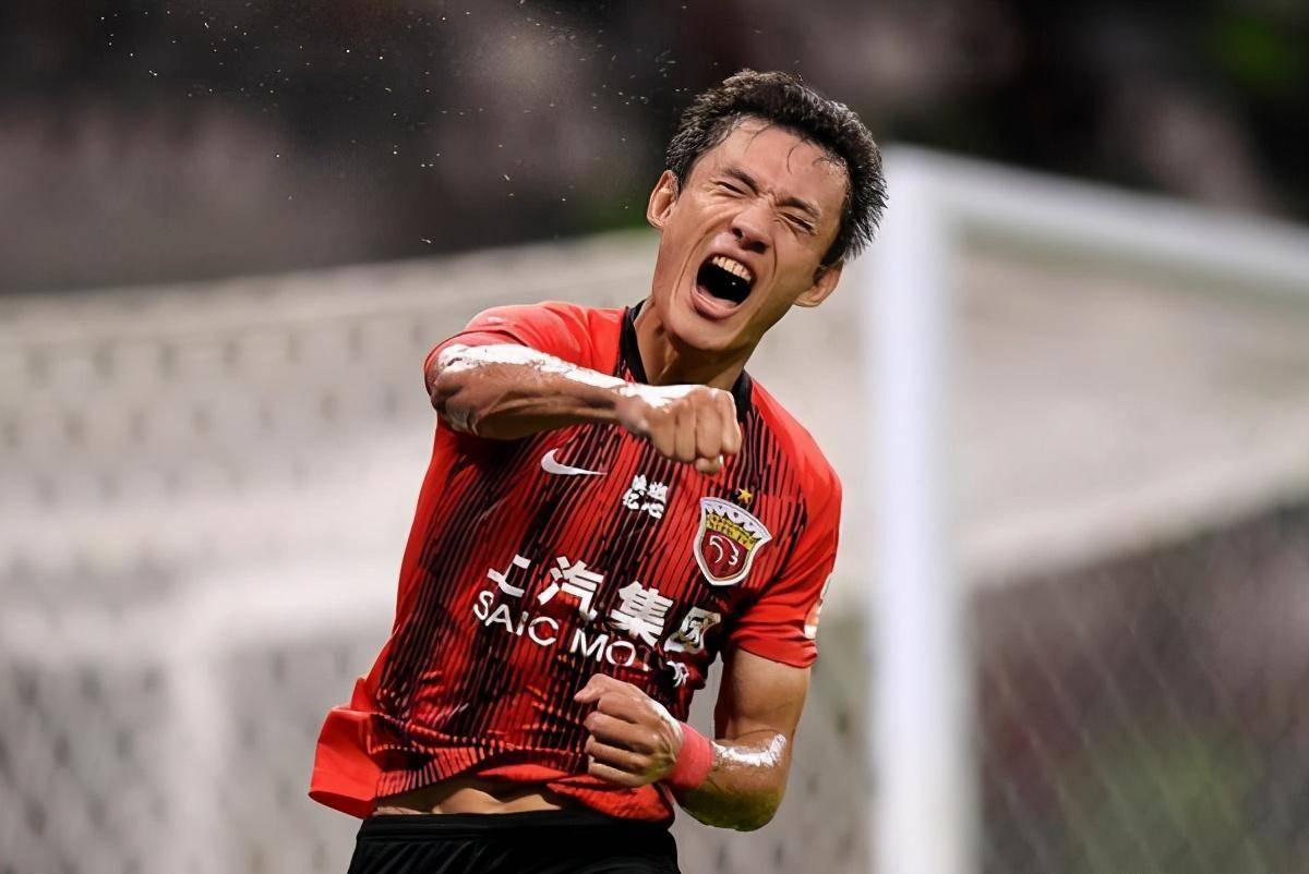 沪媒赞王燊超是本土最佳边后卫,球迷却并不买账_比赛_李帅_中超