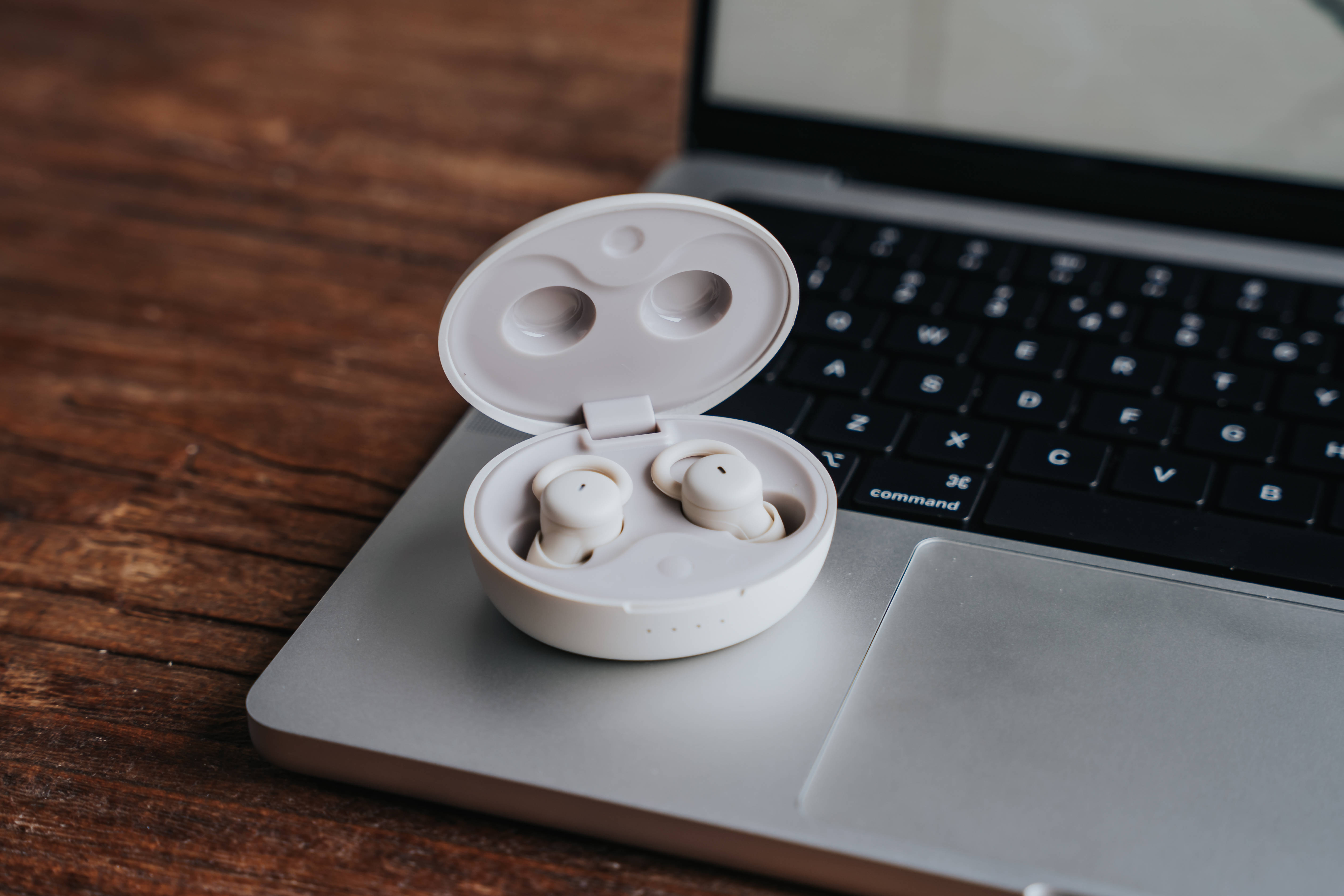 化繁为简极致轻快的wedoking睡眠蓝牙耳机