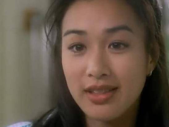 3段婚姻3个娃,50岁钟丽缇依旧时尚火辣,收割鲜肉暴露婚姻真相_女儿