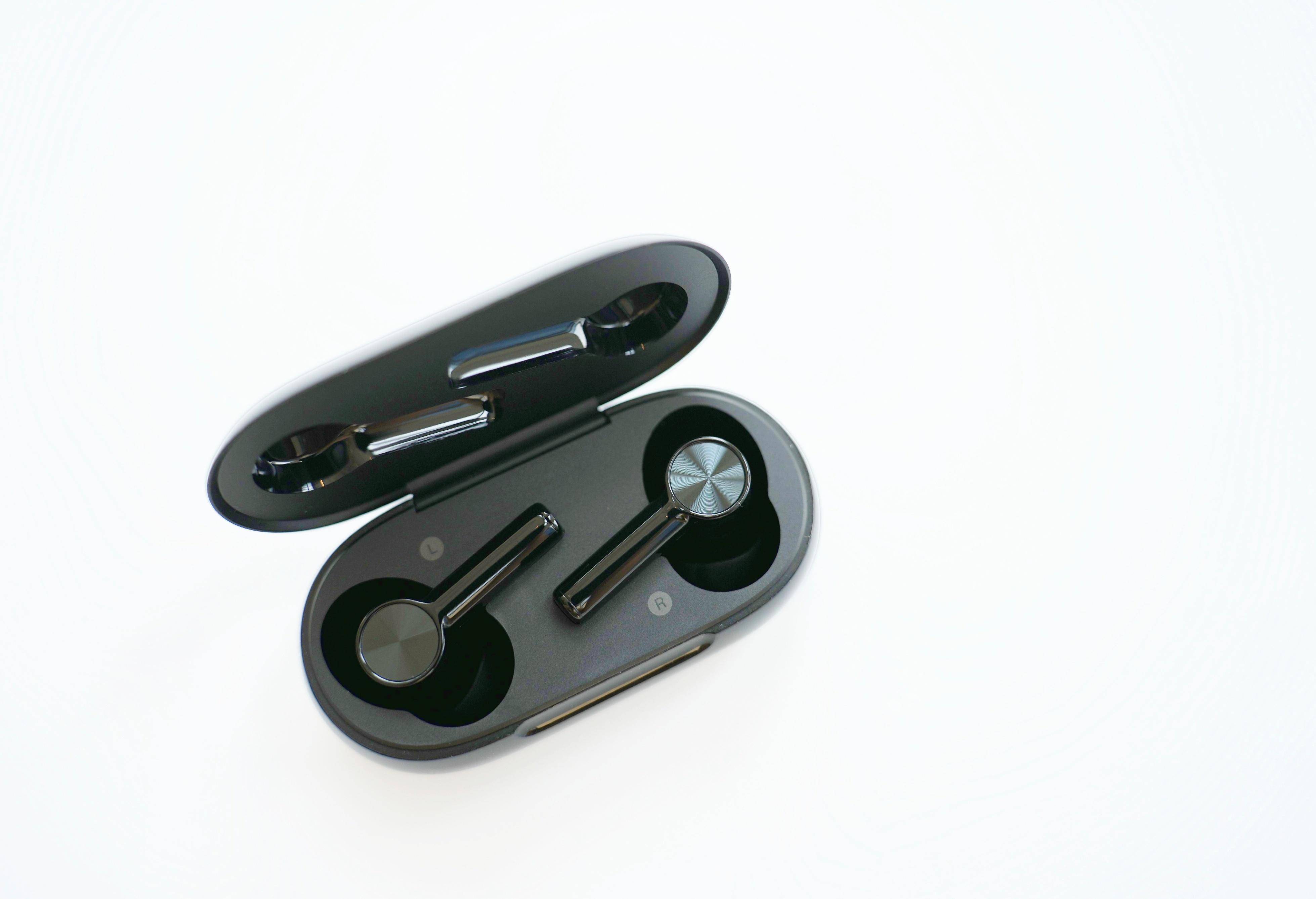 原创有颜有料一加budsz2真无线耳机体验小巧精致之际且佩戴舒适