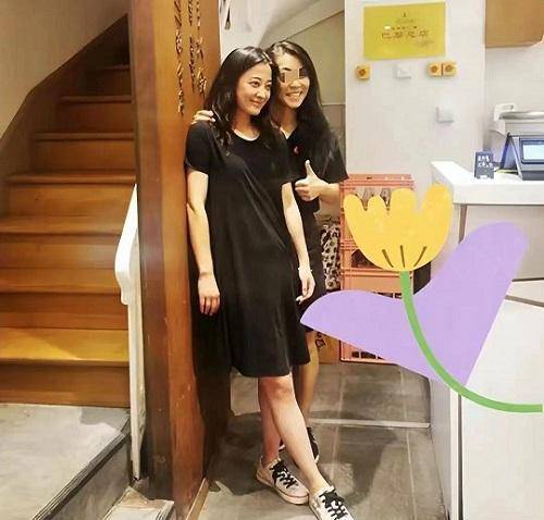 冻龄女神梅婷近照曝光,素颜气质同款,小肚腩好真实_中年_陈明昊_剧中