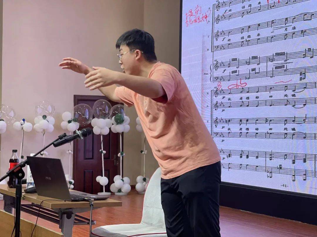 新乡市中小学音乐教师合唱指挥培训_孟诗尧_教学_专业