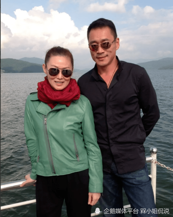 丁海峰_王思懿_中年