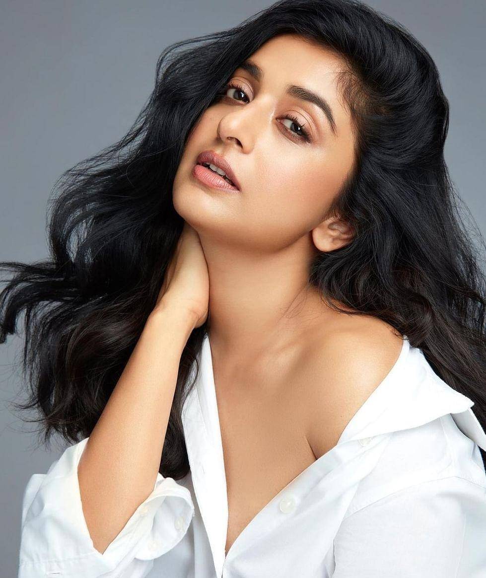 新千年头十年最有才华和最美丽的女演员之一今天已经40岁了_meera