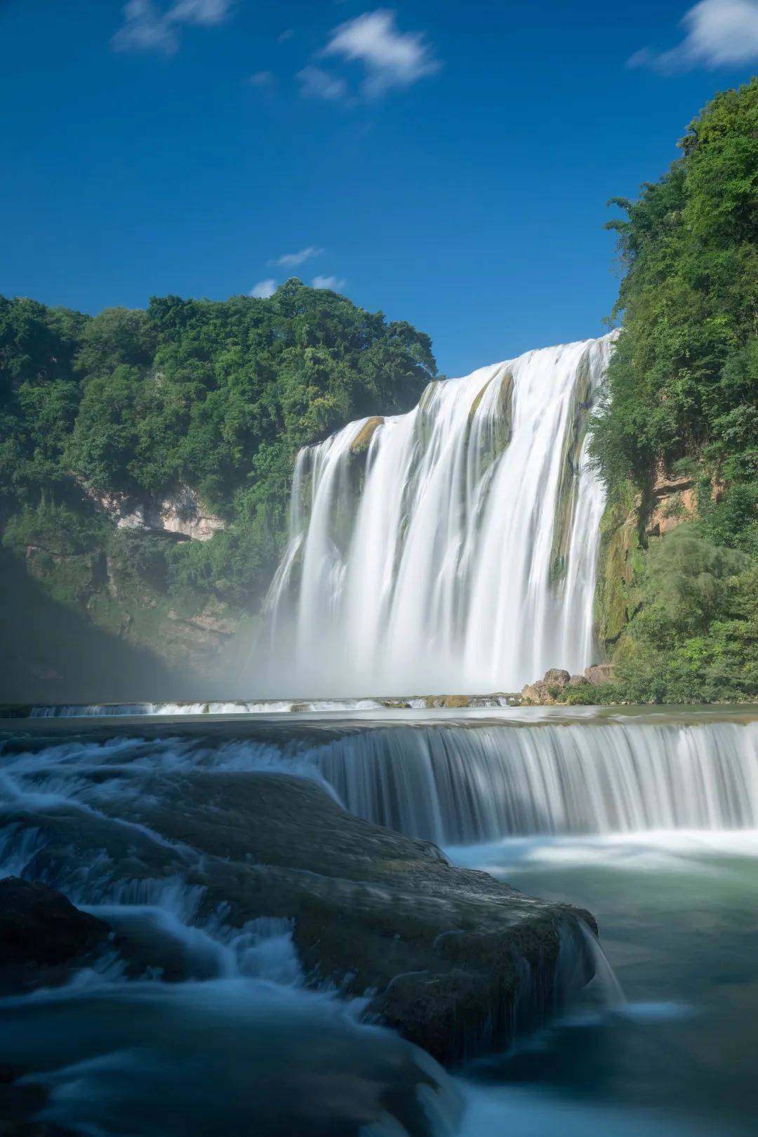 安顺市《黄果树大瀑布》4地标位置:西藏自治区拉萨市布达拉宫作品简介