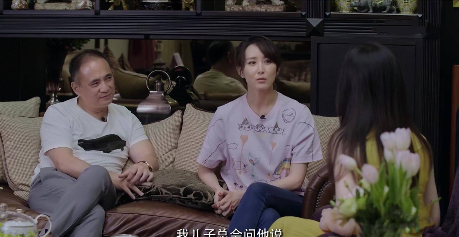 嫁贵族住"城堡",女星胡静最不缺的就是豪宅,开挂人生让人羡慕_风格