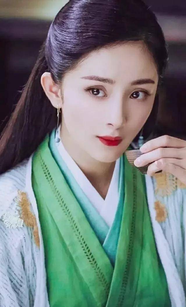 欣赏绿衣美女图片!