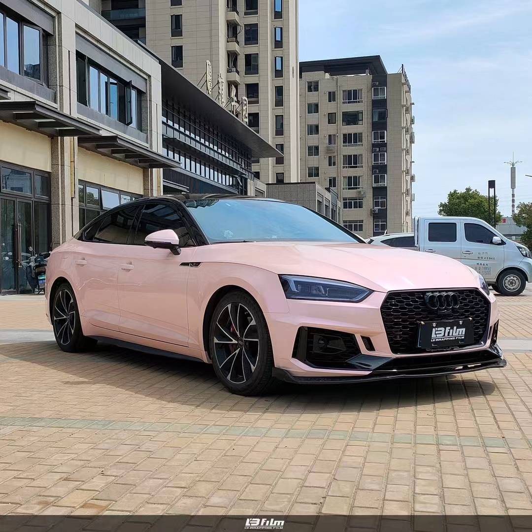 奥迪a5-lb改色膜钻石胭脂粉,是淡淡的白粉色_-glossy_candy_pink