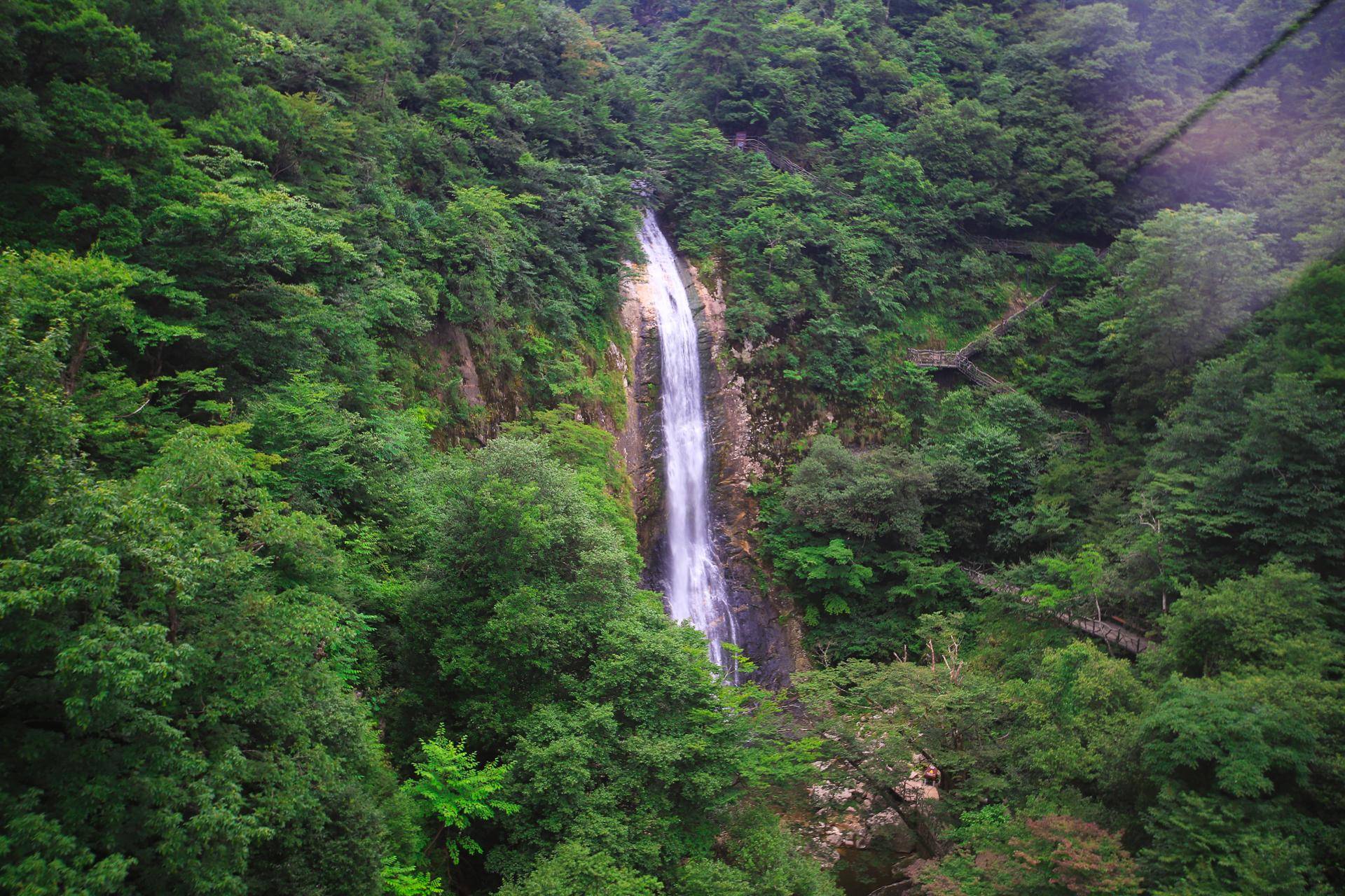 坐着高铁寻游六安,走进绿水青山风景如画醉美六安_大别山_万佛湖_公路