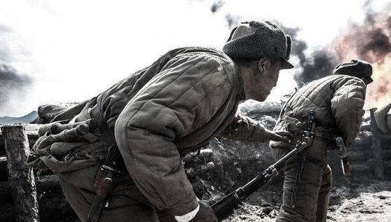 93岁抗美援朝老兵演示匍匐前进(93岁抗美援朝老兵演示匍匐前进完整版)