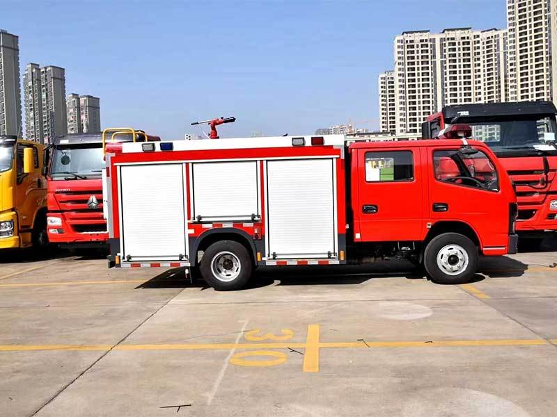 东风多利卡双排3方水罐消防车厂家介绍_搜狐汽车_搜狐网