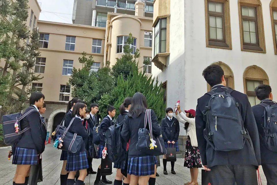 鹿岛学园高中本着让每一个学生掌握真正的学识的宗旨,现以培养全面
