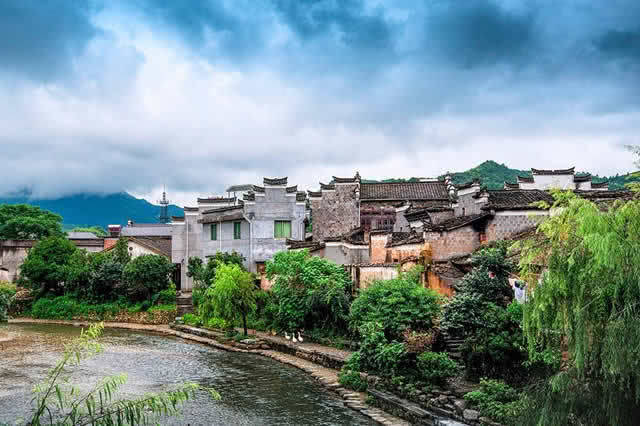 浙赣交界有一个百年古镇，不仅是“方言王国”，还是我国5A景区