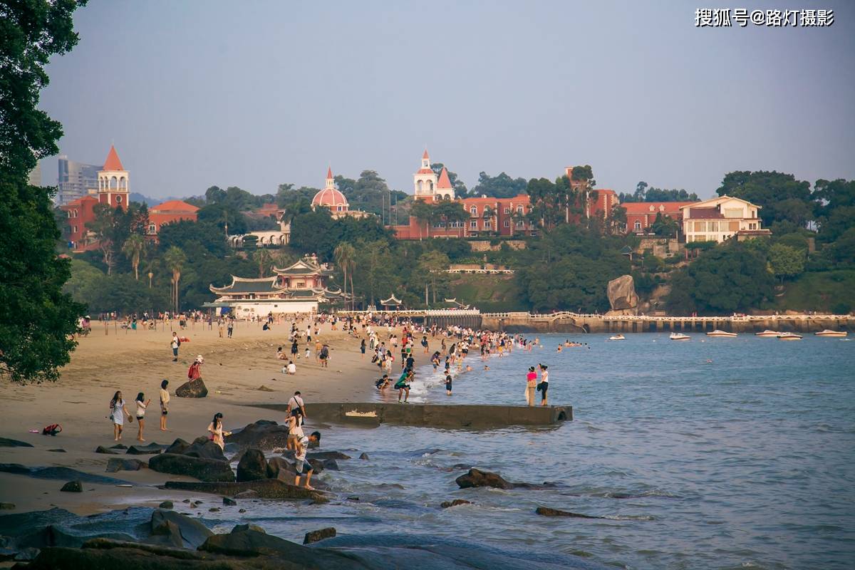中国最让人羡慕的海滨城市，靠海不潮湿，环境优美适合养老