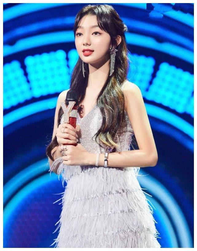 李紫婷_资政_李子静