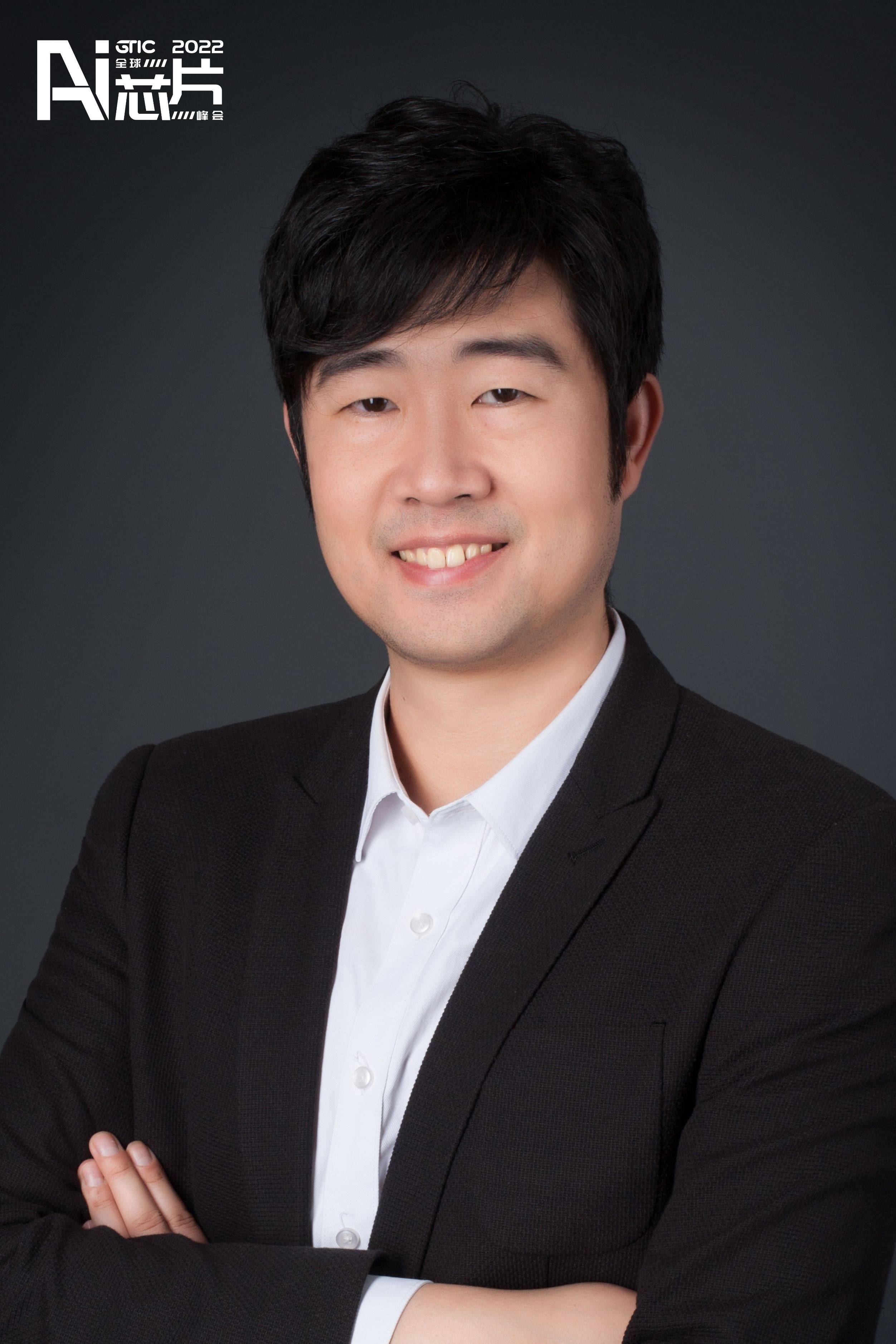 郑魁ziad拥有加州大学圣迭戈分校的mba学位,以及普渡大学和南卫理工