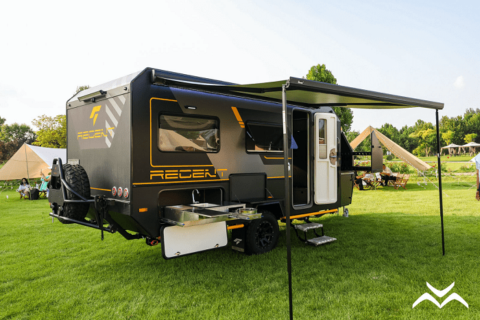 "乘用车 拖挂式房车"组合 新吉奥打造移动露营新风尚_市场_场景_生活