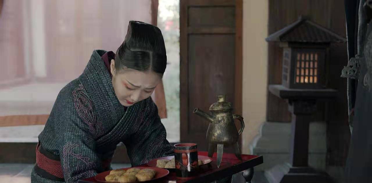 《大秦赋》嫪毐终于谋反,嬴政终于掌权,这三个宫女很