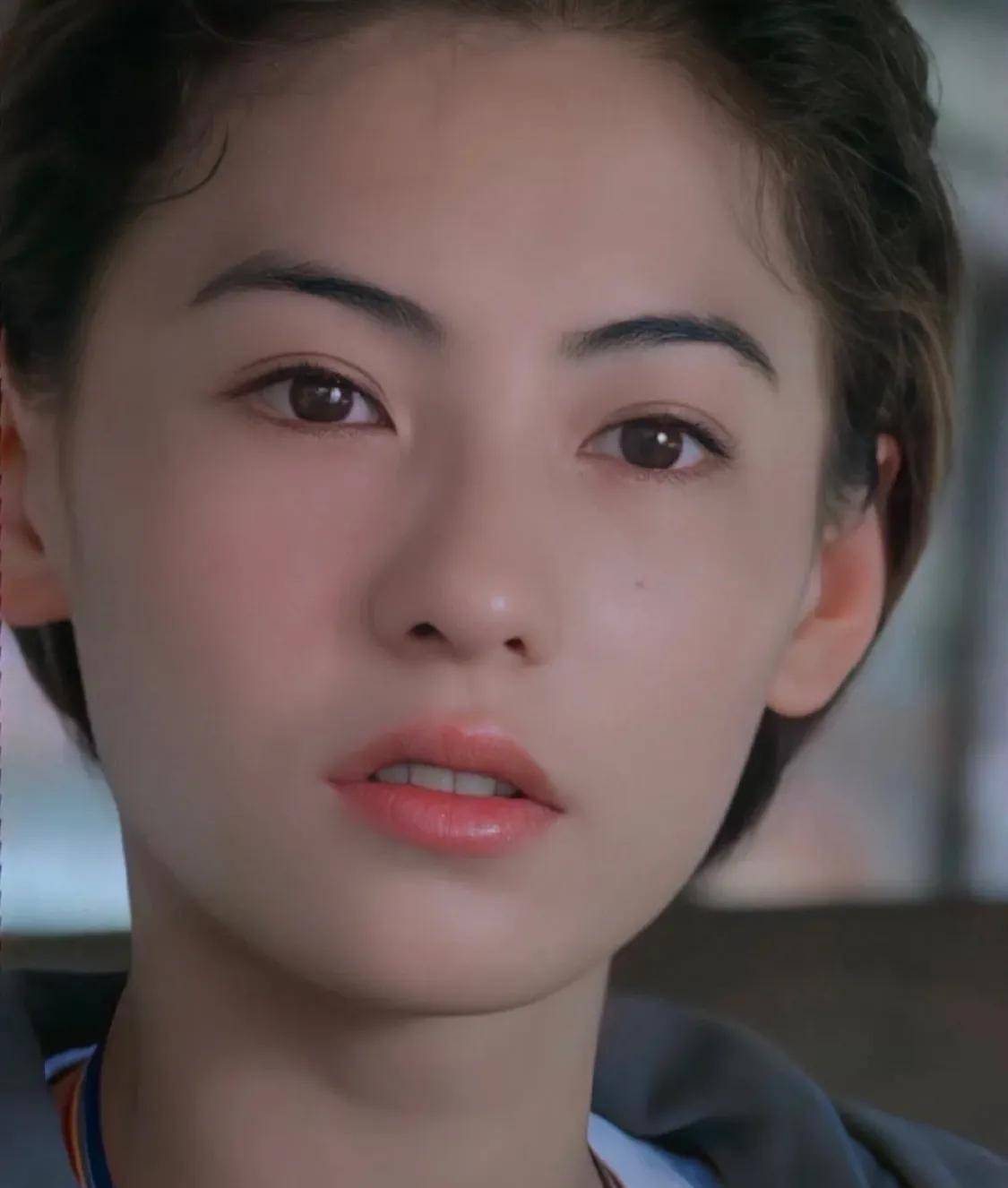 很多老牌港星保养得当,比同龄人更显年轻_钟欣潼_张柏芝_身材