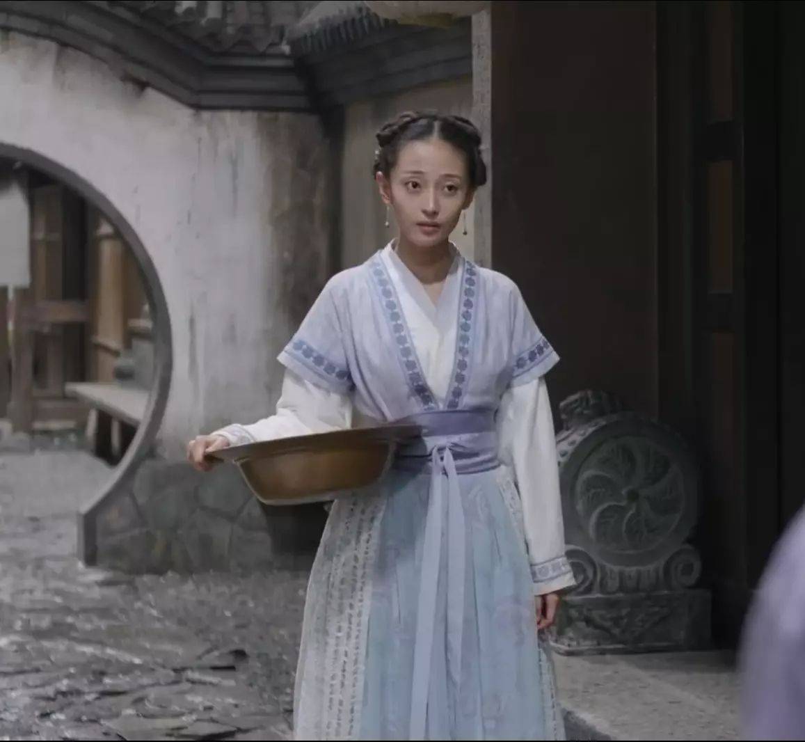 《知否》原著:浓妆艳抹勾引顾廷烨的彩环,她的人生毁于贪念