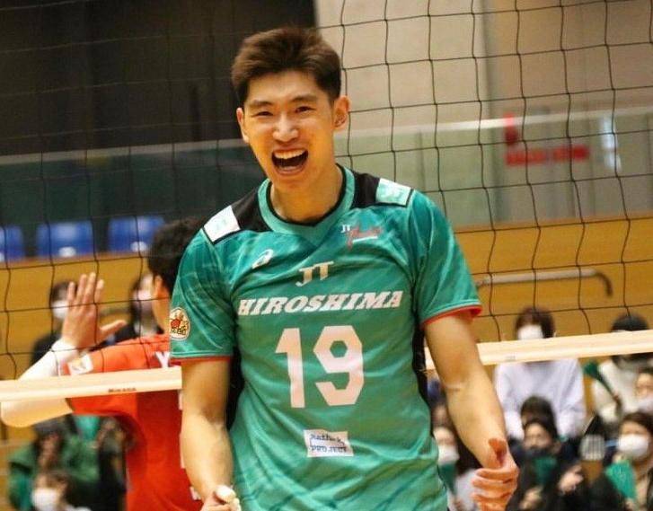 江川是唯一入选的亚洲球员!征服日本排坛,将参加日本全明星赛_联赛_中国男排_比赛