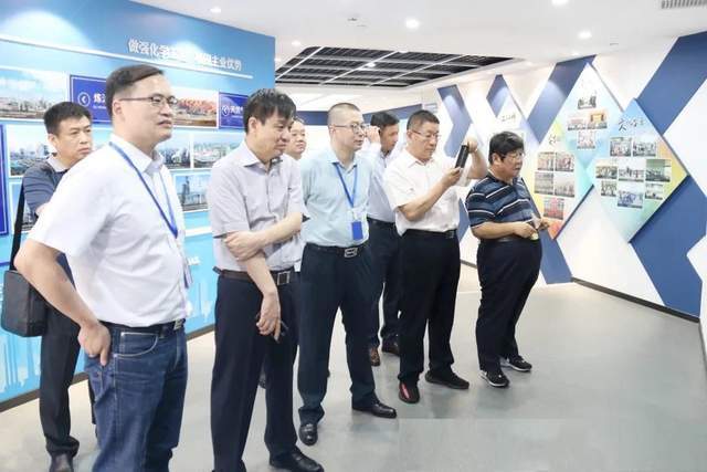 温克忠1980年入伍,在部队服役期间,1982年至1984年就读于石家庄陆军