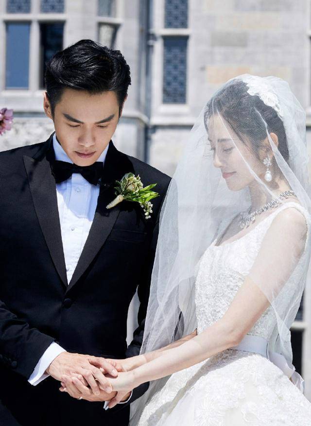 唐艺昕伴娘团pk张若昀伴郎团,现场高清照曝光男帅女靓非常养眼_婚礼