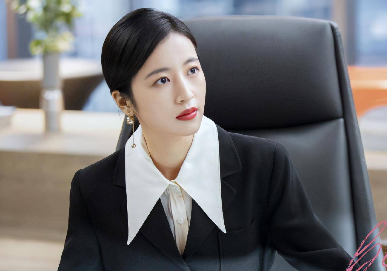 又一甜宠剧突然官宣,女主不仅是霸道总裁,更要"先婚后爱"_作品_剧中