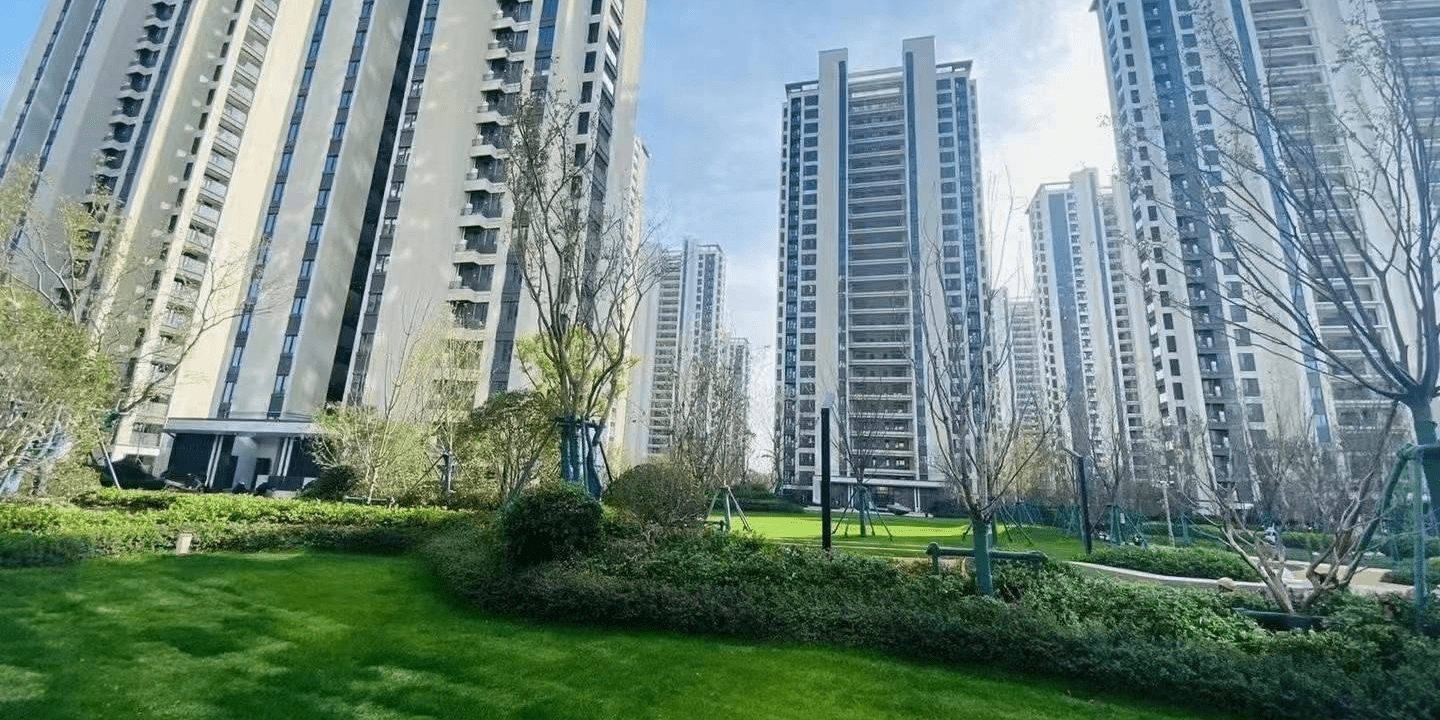 多功能景观体系,四季呈金地云栖湾位于接轨上海的平湖新埭镇,项目