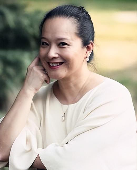 33年前经典电视剧《公关小姐》中18位演员近况_章申_张青_电影