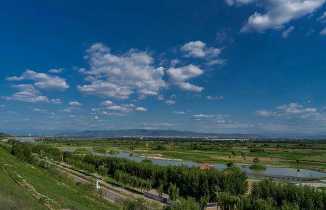 渭河平原不仅是西北地区第一大平原,还是西北地区纬度最低,距太平洋