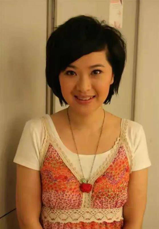 重庆著名主持人吴洁:曾和王迅搭戏,44岁去世,李佳明深情追忆_广大观众