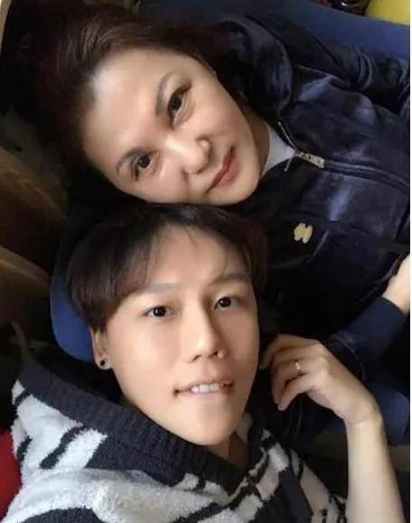 因妈妈癌症复发,刘维宣布暂退娱乐圈,出道多年仅有一张专辑_时候_照片