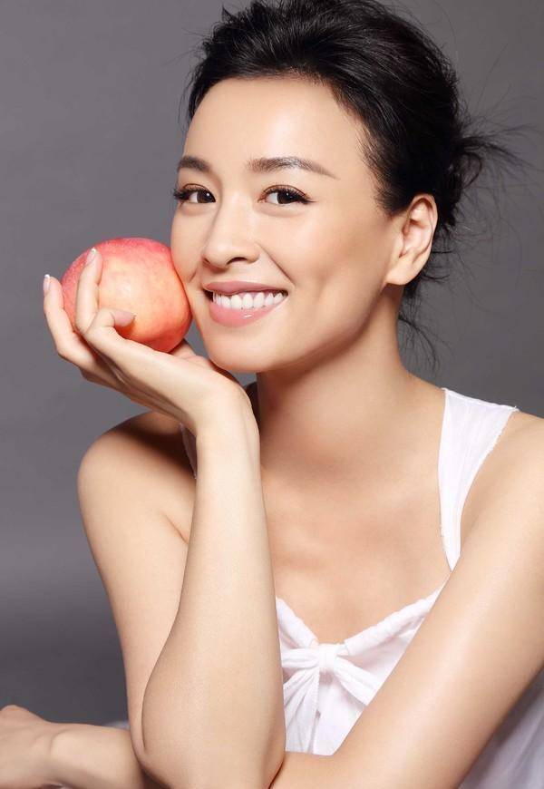 一家四口张庭最美!