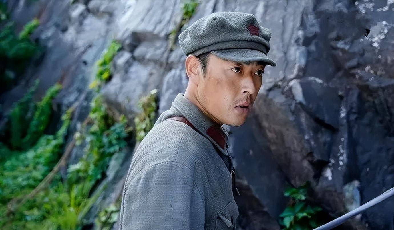 演员张桐:成名后为父母买房,和女友相恋6年结婚,40岁没孩子_电视剧