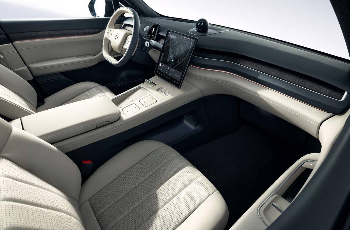 原创
                蔚来新品发布会举行，全新ES8携手EC7年底压轴登场5