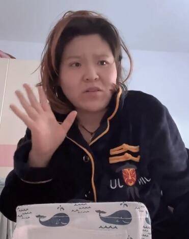 内娱顶流实锤 网红郭老师旅游 粉丝过于热情 导致交