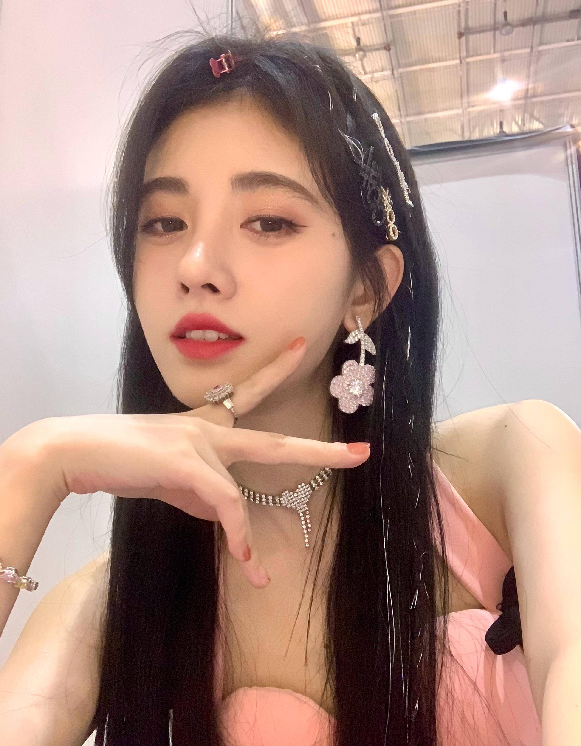 两次都败诉,当事人:鞠婧祎追着我浪费律师费_造型_事情_花椰菜